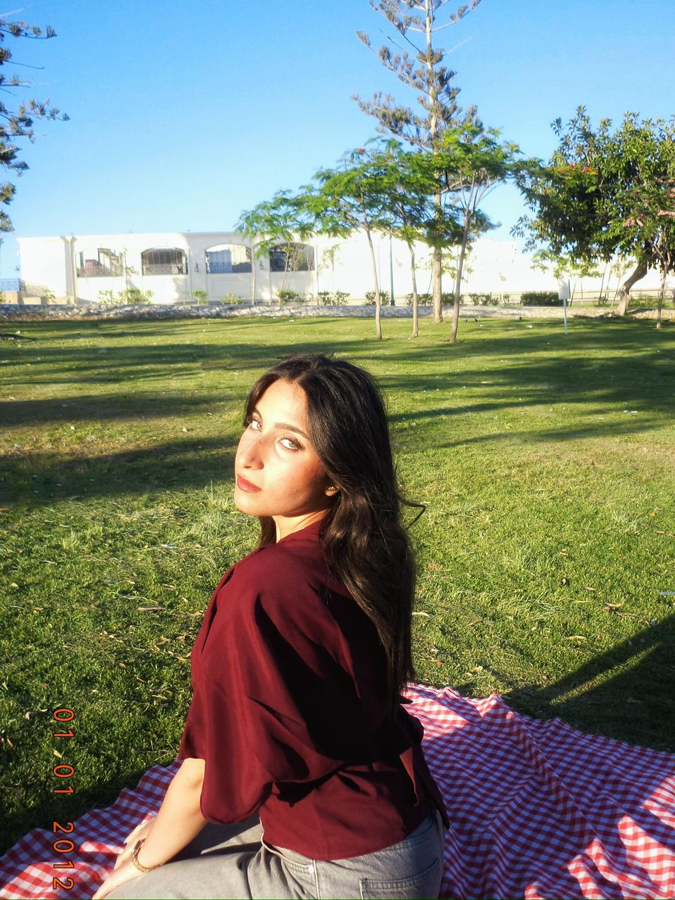 burgundy snatched top