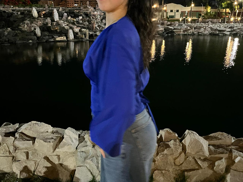 blue snatched top